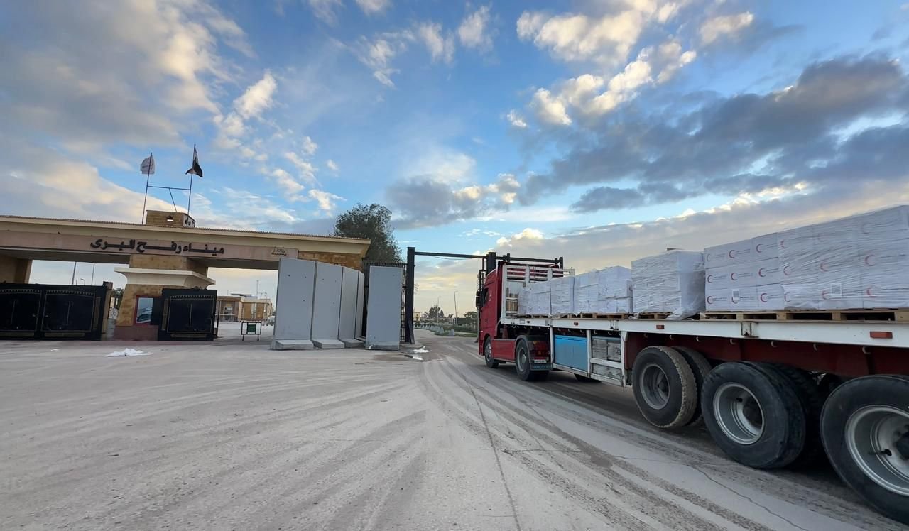 المساعدات الإنسانية إلى غزة 