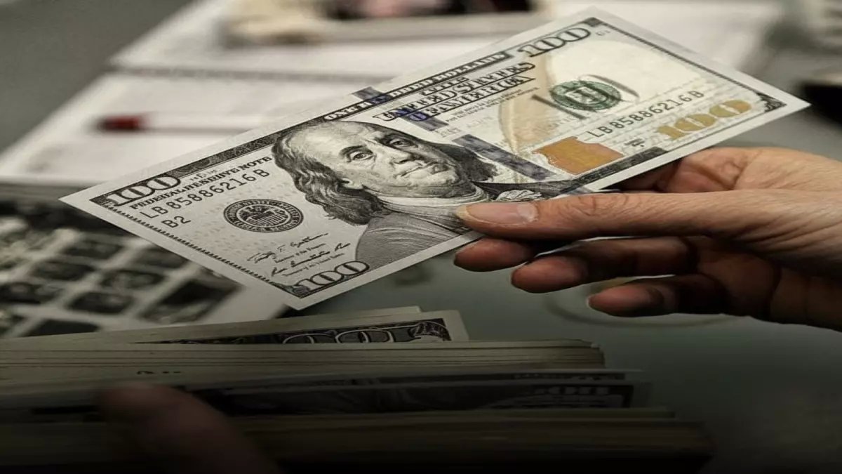 عاجل: صدمة في البنوك.. فرق جنوني 62 قرشاً بين أعلى وأقل سعر للدولار اليوم - هل تستفيد أم تخسر؟