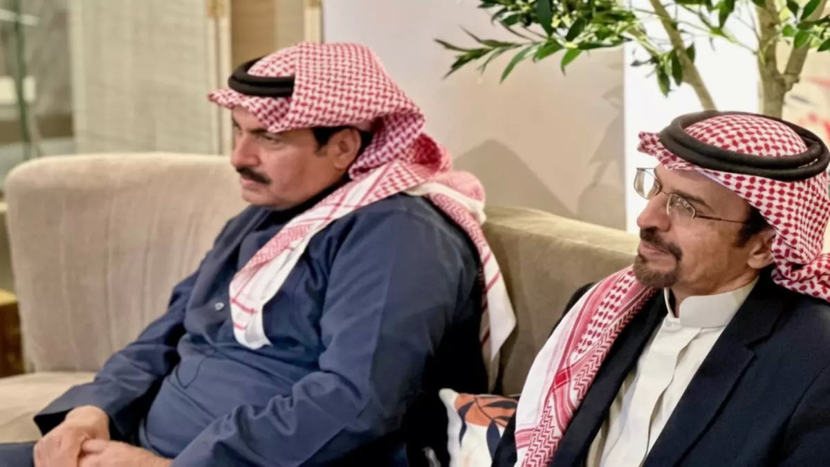 عاجل: نوبة سكر تتسبب في حادث مروري للشاعر الشهير عبدالله البيضاني - حالته مستقرة والجماهير قلقة!