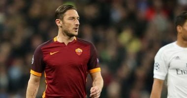 مدفع الإفطار.. توتي يدمر شباك بوفون بصاروخية فى الدوري الإيطالي