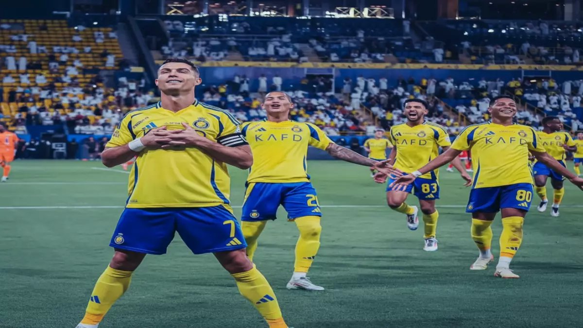 شبح سرقة ركيزة الأهلي يخيم على النصر... الحقيقة المذهلة في رفض عرض 11 مليون ريال!