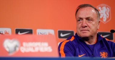 ديك أدفوكات يستقيل من تدريب منتخب كوراساو قبل شهور من بدء منافسات كأس العالم