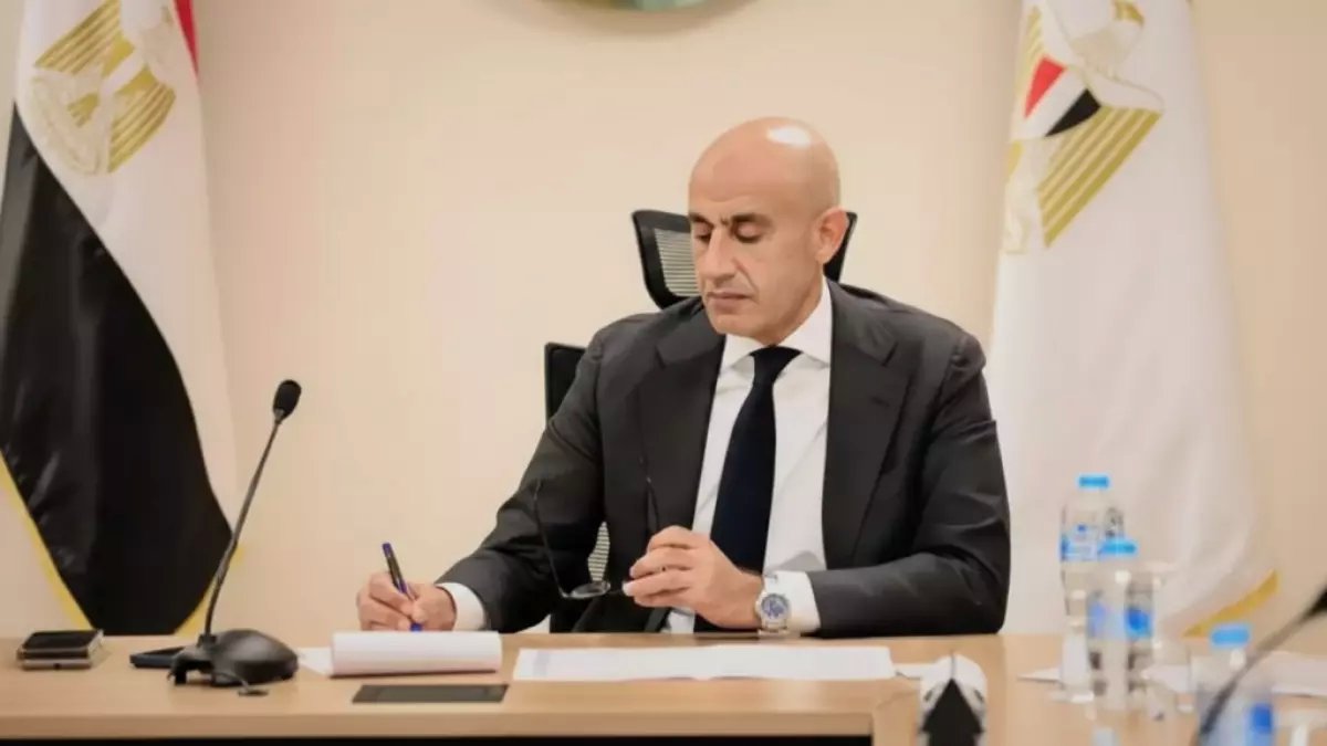 رسمي: وزير التعليم يفرض حضور إجباري في رمضان ويطلق برنامج ضخم لـ 500 ألف طالب!