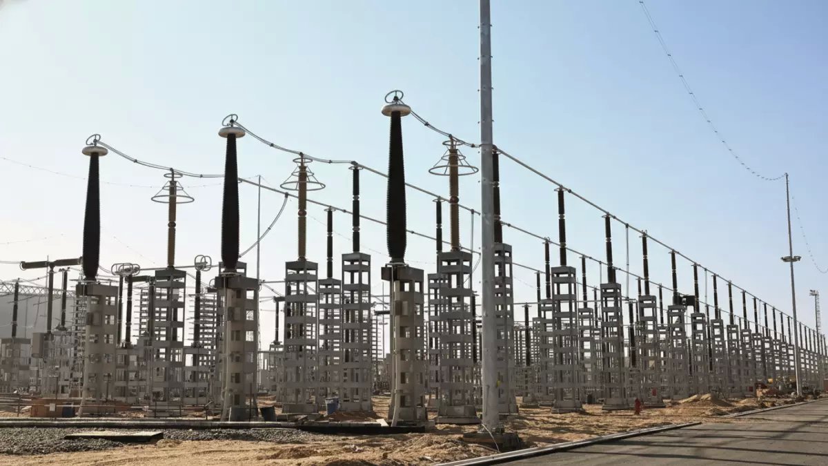 عاجل: مصر والسعودية تحققان إنجازاً تاريخياً... أول ربط كهربائي عملاق بـ 3000 ميجاواط يغير خريطة الطاقة العربية!