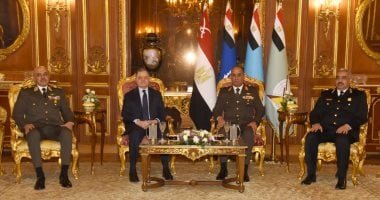 وزيرا الدفاع والداخلية يشهدان حفل إفطار بمناسبة شهر رمضان.. صور وفيديو