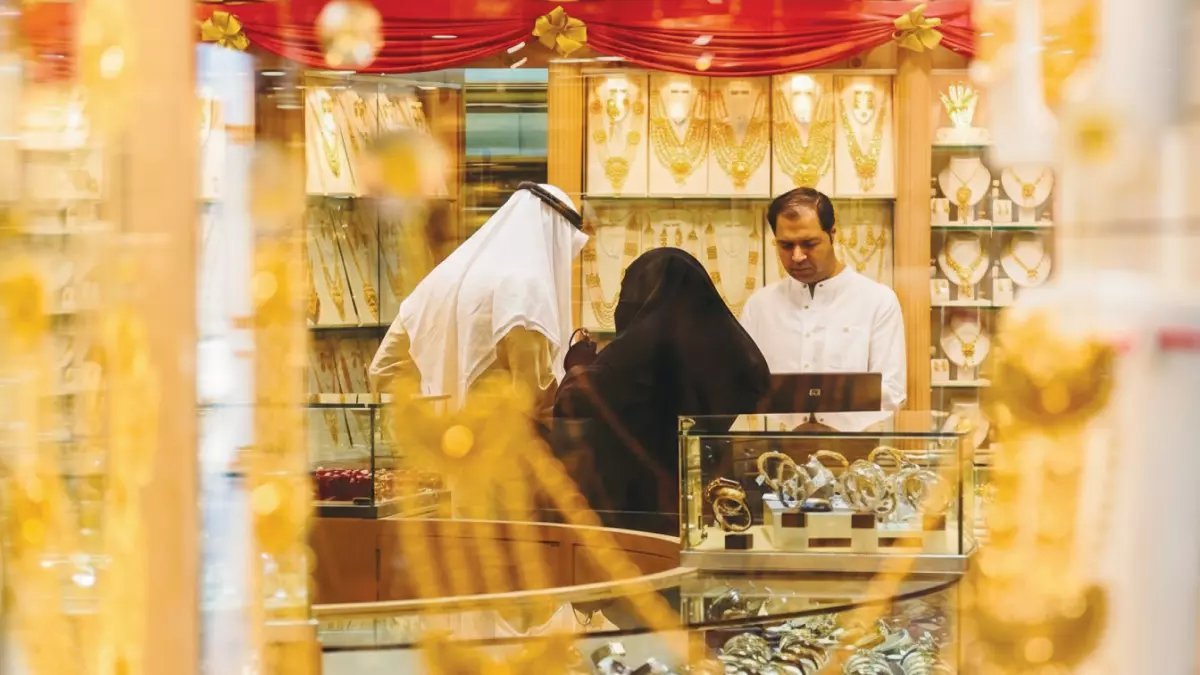 عاجل: سعر الذهب ينفجر في السعودية - سبيكة 100 جرام تتجاوز 65 ألف ريال... هل المفاجأة تبدأ الآن؟