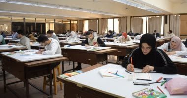 هل يؤدى طلاب الجامعات امتحانات الميد تيرم خلال شهر رمضان؟