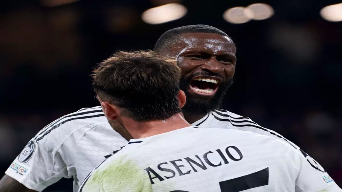 عاجل: ريال مدريد يصدم الجماهير بثنائي دفاعي جديد أمام بنفيكا - هويسين خارج المعادلة!