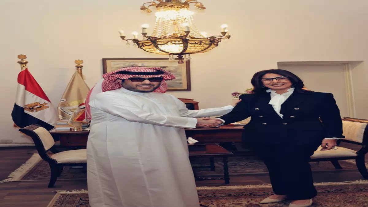 عاجل: تركي آل الشيخ يكشف مفاجآت سينمائية ضخمة من القاهرة... مشاريع نوعية ستغير وجه الترفيه العربي!