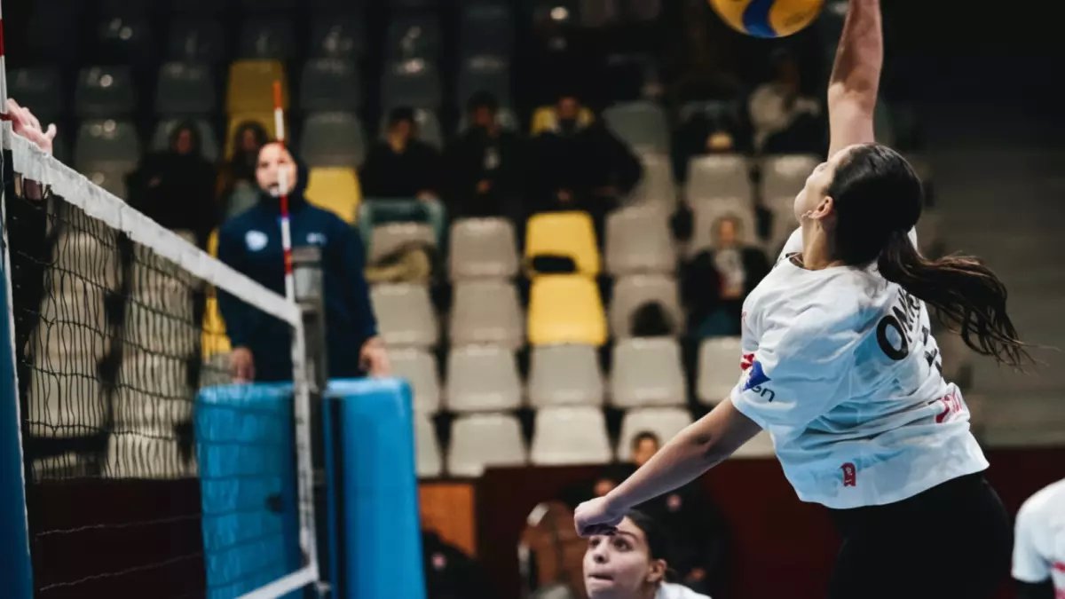 عاجل: الزمالك يسحق الزهور ويقترب من كسر هيمنة الأهلي… هل ينتزع أول لقب هذا الموسم؟