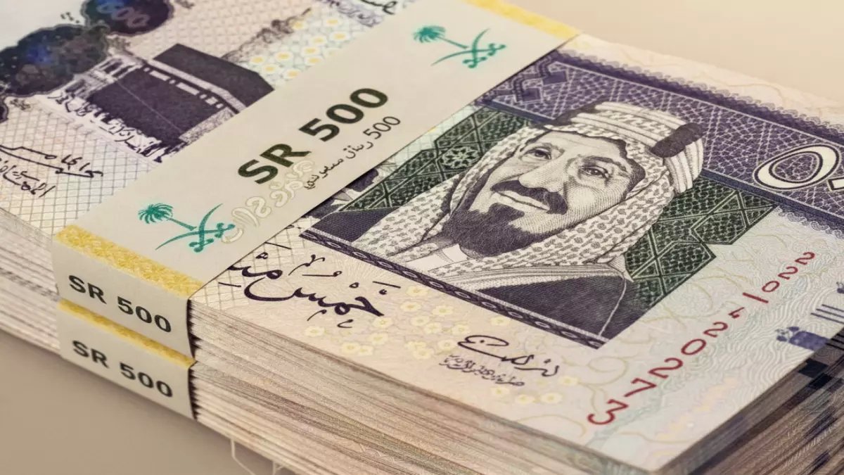 تصرف قوي من البنك المركزي اليمني.. الرقم القاطع الذي أنقذ استقرار السوق هو 428 للبيع و 425 للشراء