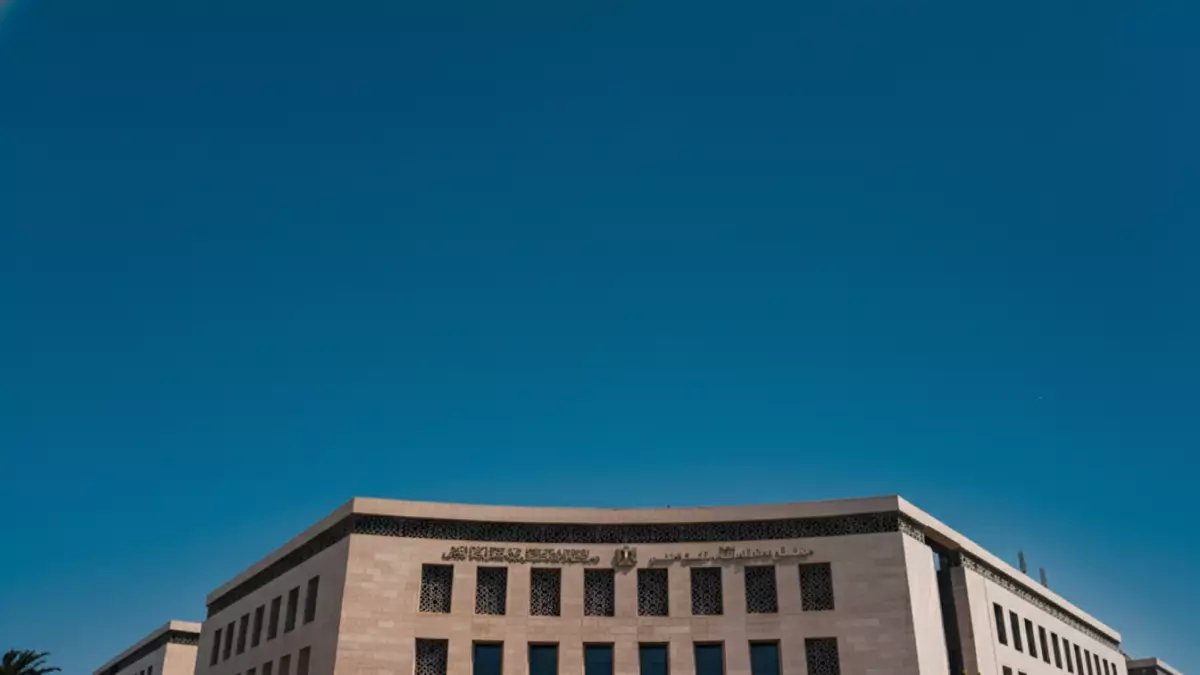 عاجل لأولياء الأمور: الوزارة تعلن رسمياً موعد طرح النماذج الاسترشادية.. هل تغير مصير طلاب الثانوية العامة 2026؟