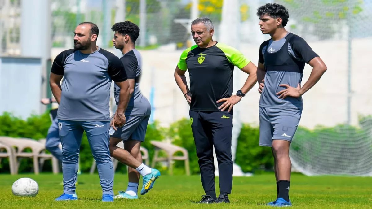 عاجل: الزمالك يوقف التدريبات 24 ساعة والجماهير تترقب موقعة بيراميدز الحاسمة!