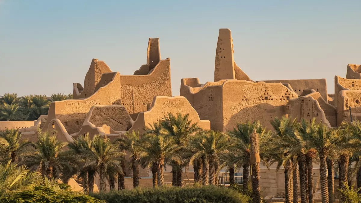 حصري: كنوز مدفونة في قصر الطريف تكشف أسرار 300 عام من التاريخ السعودي... جوازات سفر رمزية تفتح أبواب الماضي!