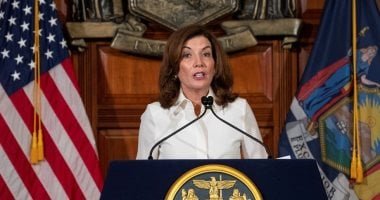 حاكمة نيويورك تطالب إدارة ترامب برد 13.5 مليار دولار بعد إلغاء رسوم جمركية