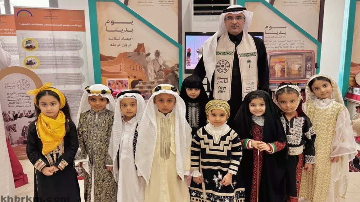 ربع مليون طالب في الطائف يحتفلون بـ 3 قرون من التاريخ السعودي... مشاهد مذهلة!