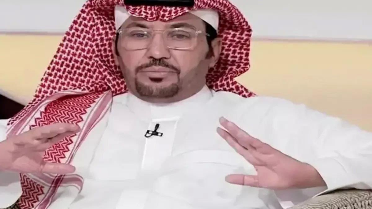 عاجل: الروقي يفجر مفاجأة مدوية عن الهلال... "فريق ضائع ولا يسر الناظرين"!