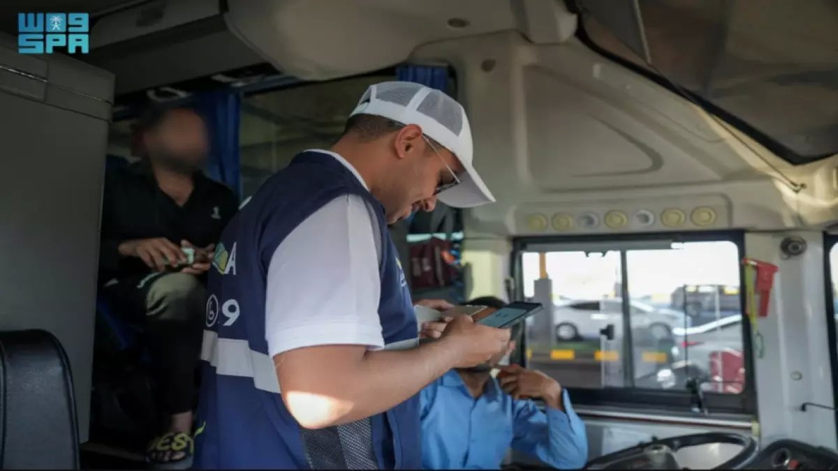 عاجل: هيئة النقل تنتشر في 20 موقعاً بمكة والمدينة خلال رمضان - قرارات صارمة تنتظر المخالفين!