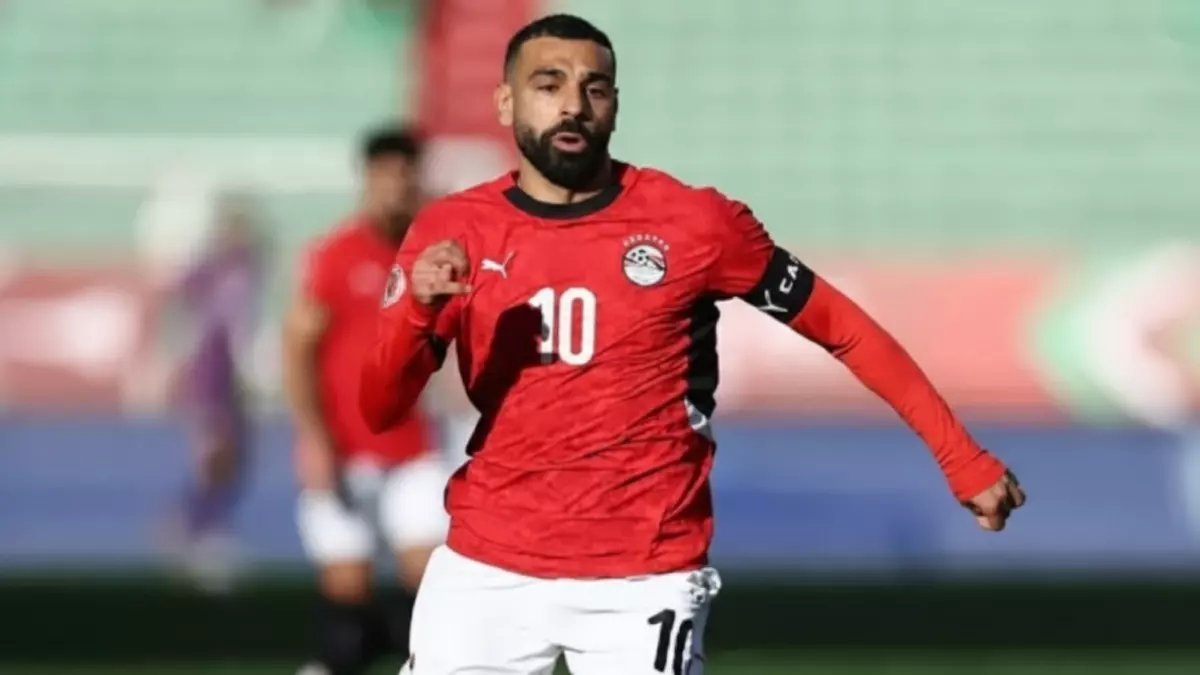 حصري: زميل صلاح يكشف سر إمبراطورية البطولات من داخل منزله... والمفاجأة في قرار مصيره!