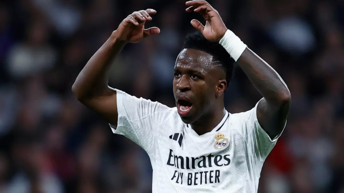 عاجل: فينيسيوس يوقع الصفقة الجنونية مع ريال مدريد - 27 مليون يورو سنوياً حتى 2031!