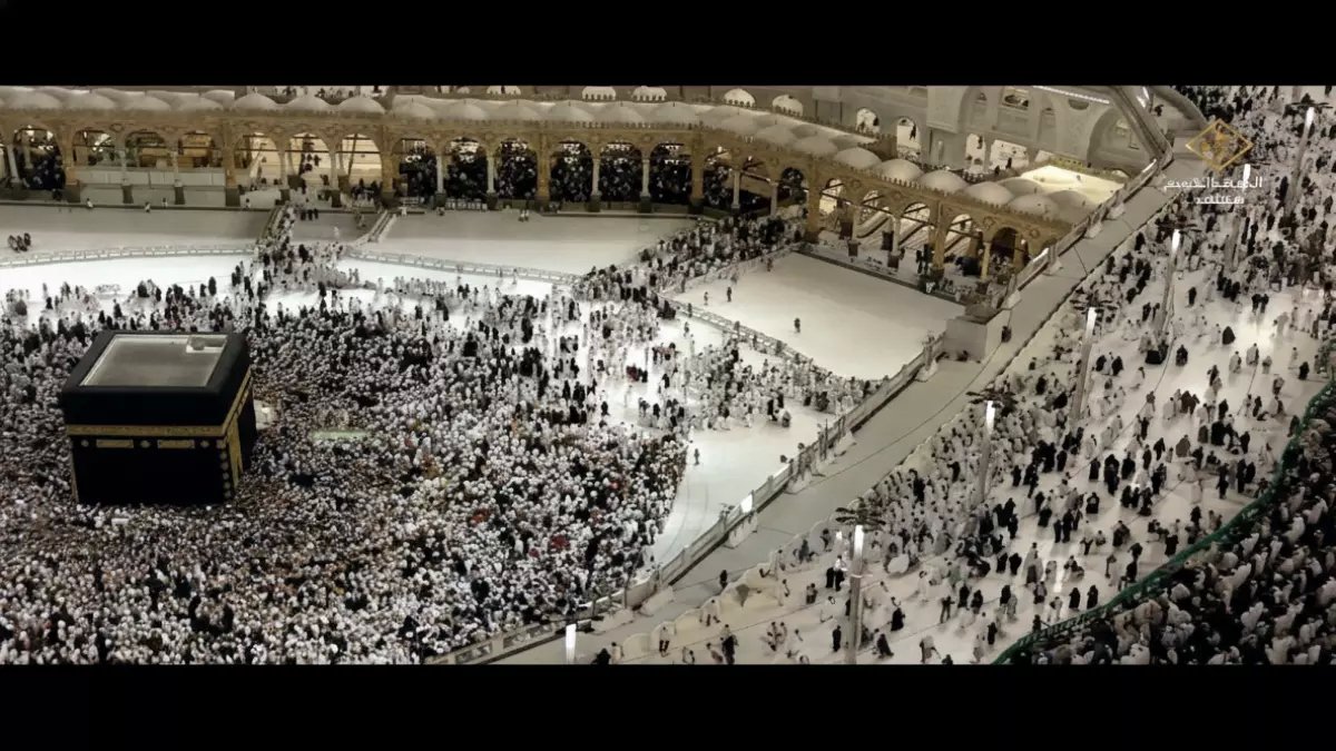 عاجل للمسلمين حول العالم: تردد قناة الحرم المكي الجديد 2026 على النايل سات - شاهد صلاة التراويح مباشرة من مكة بأعلى جودة!