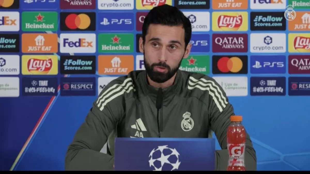 حرج وغاضب: الأهلي يستعيد الصدارة من الزمالك مساء السبت… شاهد المارد الأحمر وهو 'يسحق' زد في معركة مصيرية 🔥