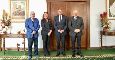 رئيس الأعلى للإعلام يجتمع مع رؤساء النقابات الفنية للاتفاق على متابعة وتقييم الموسم الرمضاني