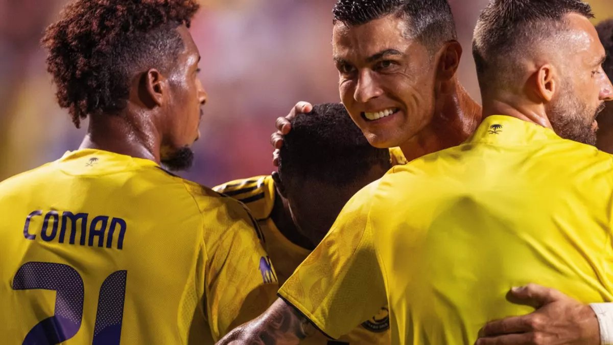 شاهد | أول ظهور لـ رونالدو في ديربي الرياض الناري.. وSSC تكشف المفاجأة التي ينتظرها عشاق العالمي!