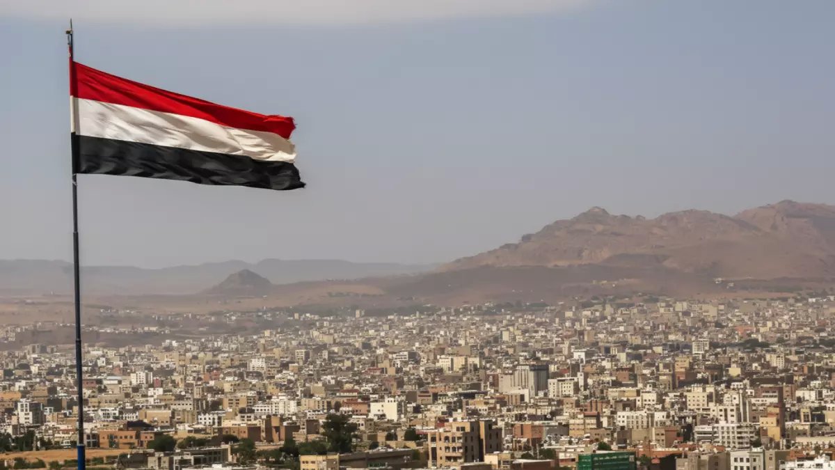 وزارة الموارد البشرية تضع شرطاً غامضاً للمغادرة.. والحقيقة في '11 خطوة إلكترونية' تكشف عن نظام احترافي متكامل