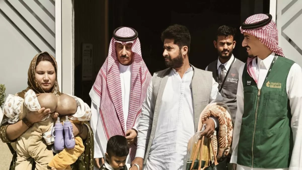 عاجل: وصول التوأم الملتصق الباكستاني إلى الرياض... هل ستنجح السعودية في إنقاذ حياتهما؟