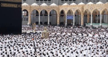 2.2 مليون عبوة من مياه زمزم لضيوف الرحمن خلال رمضان