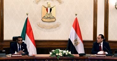 جلسة مباحثات ثنائية بين مصطفى مدبولى ورئيس مجلس الوزراء الانتقالى السودانى