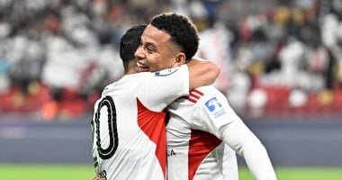 الجزيرة يكتسح الشارقة ويقتحم المربع الذهبي في الدوري الإماراتي بمشاركة النني