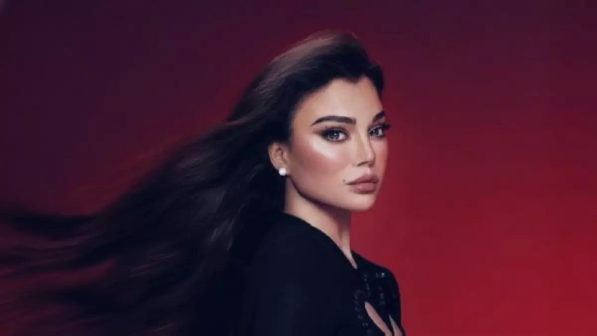 عاجل: هيفاء وهبي تفجر فضيحة طبيب مصري شهير - تطالب بـ5 ملايين جنيه تعويضاً!