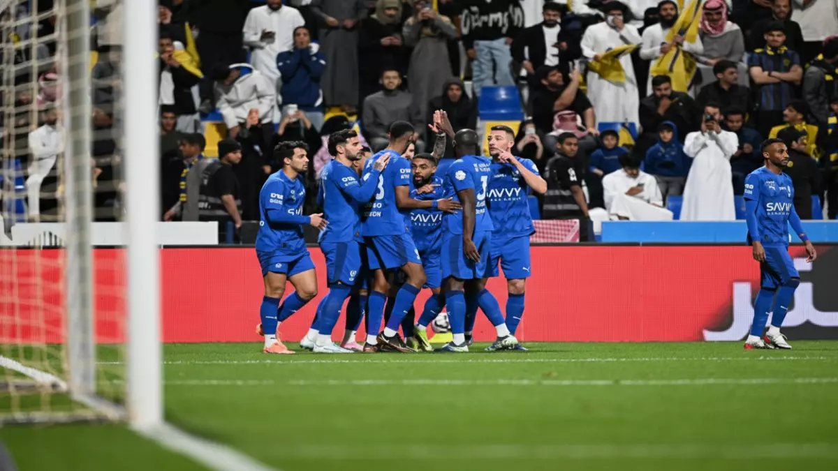 عاجل: كارثة حقيقية تضرب الهلال قبل مواجهة الشباب - غياب بنزيما و5 نجوم يهدد الحلم!