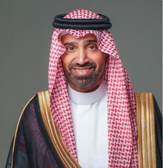 حصري.. دليل تعديلات نظام العمل التي أقرتها السعودية وتدخل حيز التطبيق خلال ساعات وتأثيرها على المقيمين والوافدين