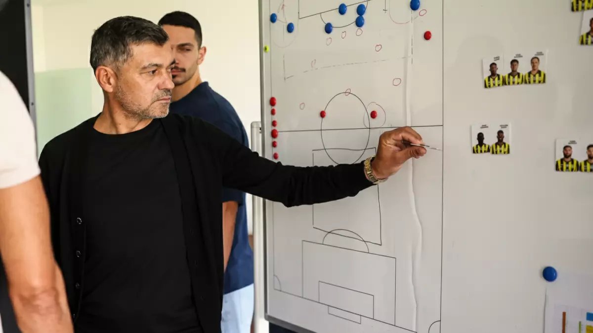 عاجل: تسريب تشكيل الاتحاد الناري أمام الخليج... كونسيساو يتمسك بنفس الأسلحة!