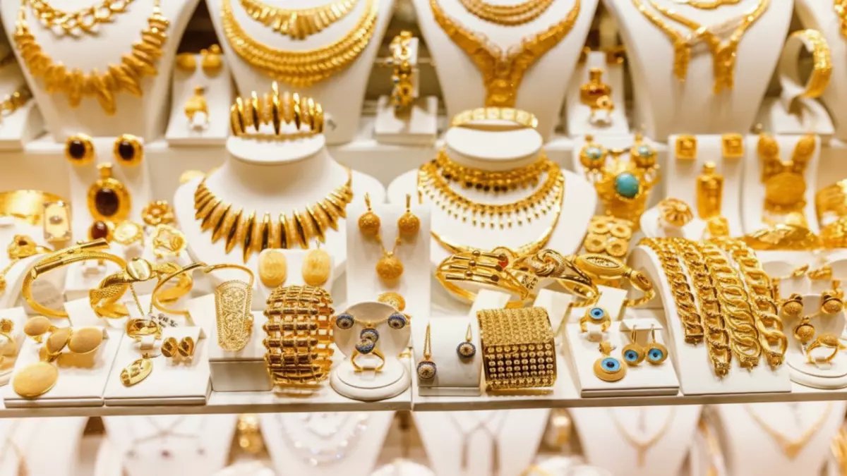 عاجل: الذهب ينهار في مصر! انخفاض صادم بـ50 جنيهاً لعيار 21 خلال يوم واحد - المصريون يواجهون صدمة جديدة