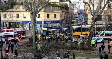 قتيل و20 مصابًا إثر خروج ترام عن مساره فى ميلان بإيطاليا