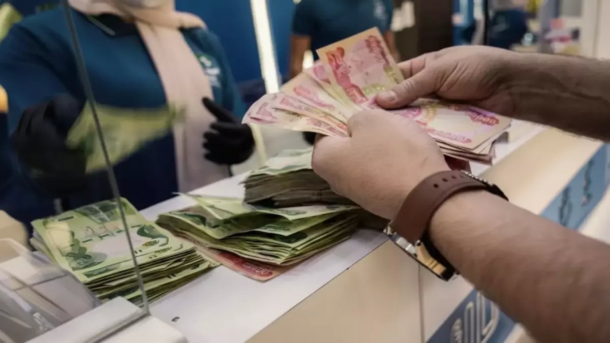 لماذا اضطرت وزارة المالية العراقية للعمل 48 ساعة متواصلة وعطلة نهاية الأسبوع؟ (الجواب يحسم كل الشائعات)