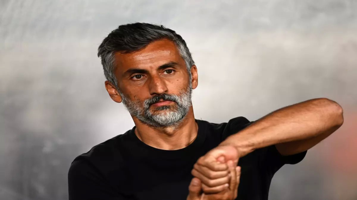 عاجل: سيف زاهر يفجر مفاجأة صادمة... ريبيرو يطالب الأهلي بتعويض نفسي خيالي بعد حصوله على حقوقه!