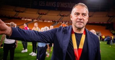 برشلونة ضد فياريال.. فليك يدخل نادي المائة فى قيادة البارسا الليلة