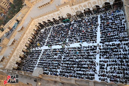 آلاف الصائمين فى حفل الإفطار