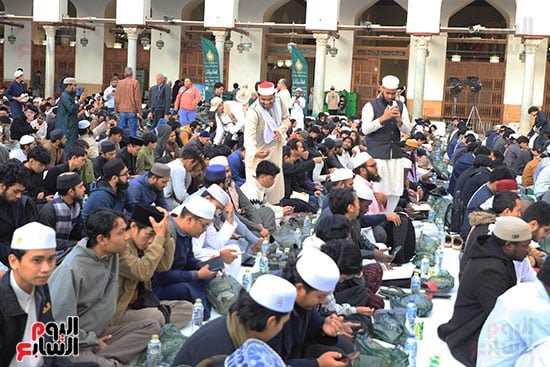 أفطار سبعة ألاف صائم