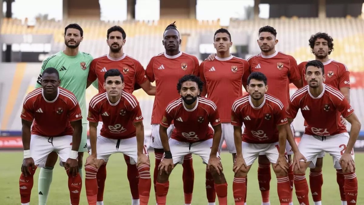 حصري: تشكيل الأهلي الصادم أمام زد… غيابات خطيرة وعودة ثقل دفاعي يغير خطة توروب!