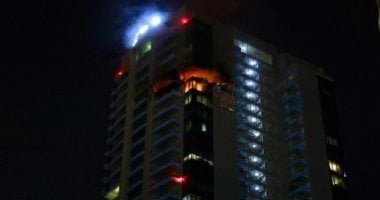 البحرين: تضرر ثلاثة مبانٍ جراء استهدافها بطائرات مسيرة وسقوط بقايا صاروخ