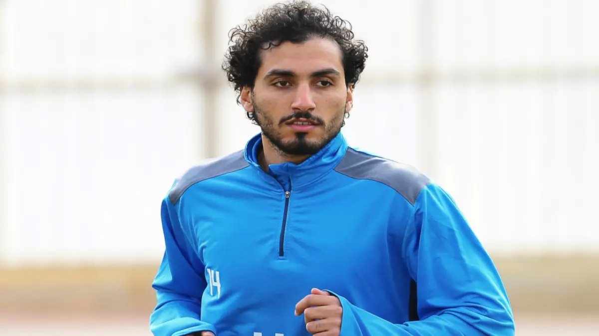 حصري: مصدر بالزمالك يكشف الحقيقة الصادمة وراء إقصاء أحمد حمدي... القرار ليس كما تتوقعون!