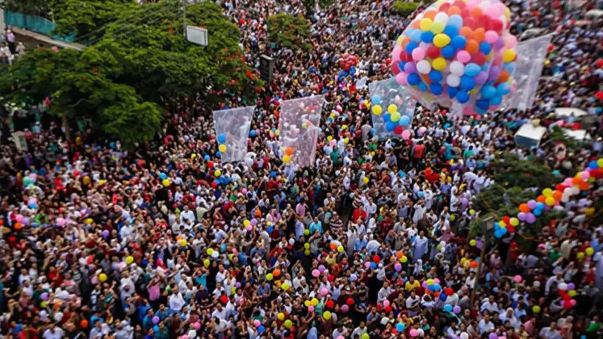 عاجل: عيد الفطر 2026 يوم الجمعة أم السبت؟ الحسابات الفلكية تكشف المفاجأة... وأيام الإجازة تُصدم المصريين!