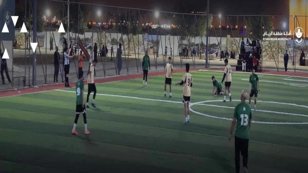 عاجل: 4 آلاف لاعب يتنافسون في معركة كروية ضخمة بـ17 ملعب في الرياض… من سيحصد اللقب؟
