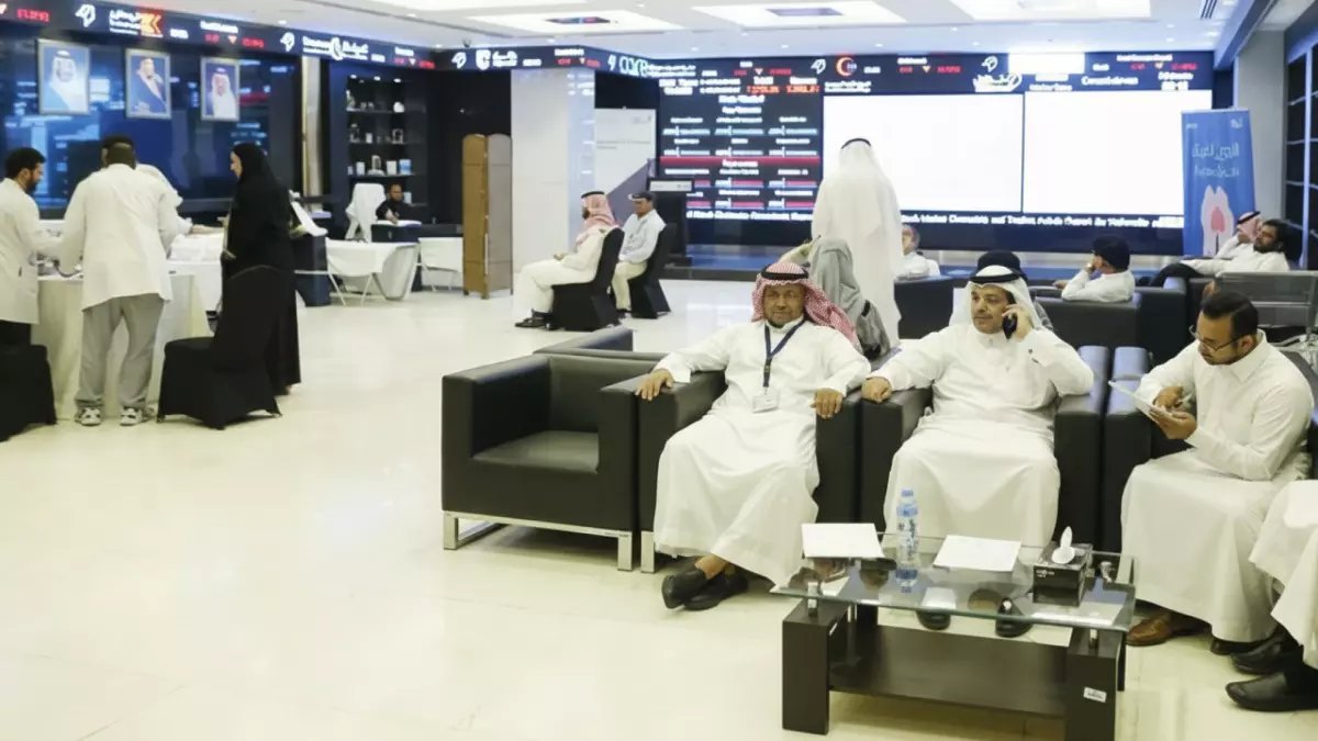 عاجل: الأجانب يضخون 400 مليون ريال في السوق السعودي خلال أسبوع... والسعوديون يبيعون بنصف مليار!